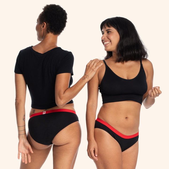 Deux femmes avec des Culottes menstruelles Bikini